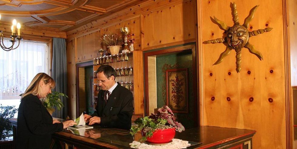 Hotel la Plaza Corvara In Badia Esterno foto